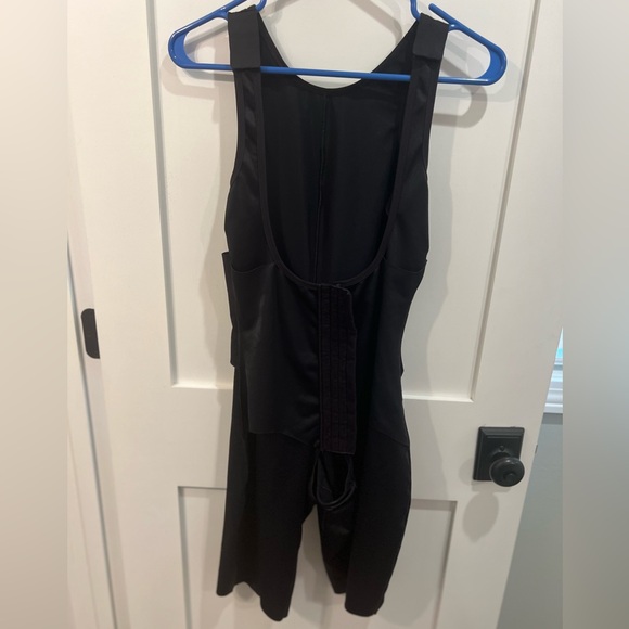 Marena Recovery Female Curves High Back girdle - Picture 12 of 12